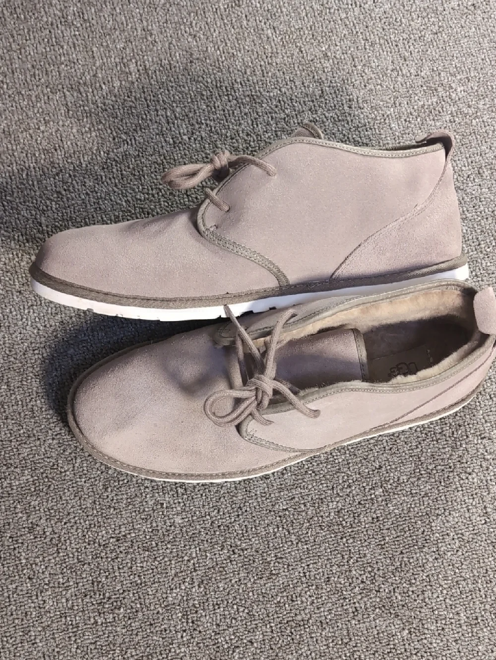 UGG Men's Maksim Chukka Boot Size 12.0 Tan Suede